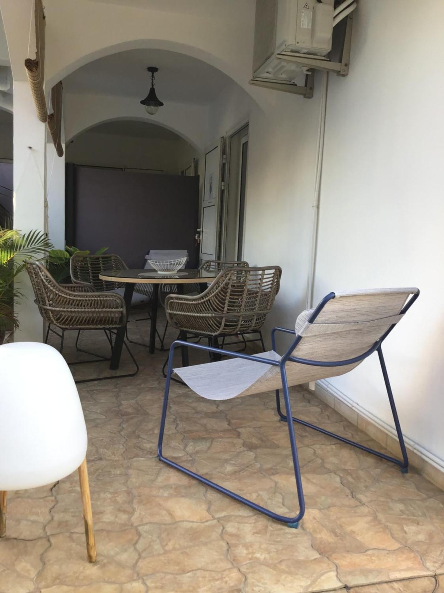 Studio Cosy Avec Piscine Dans Une Villa แซงต์-เดอนี ภายนอก รูปภาพ