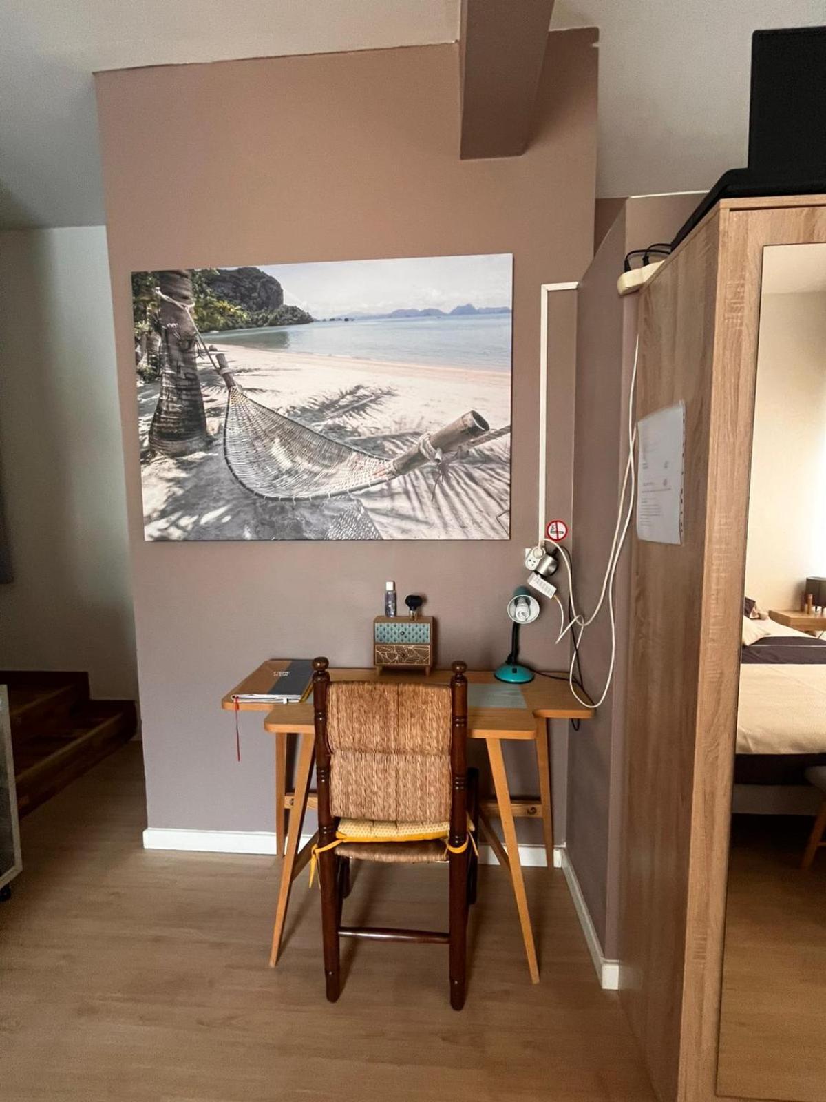 Studio Cosy Avec Piscine Dans Une Villa แซงต์-เดอนี ภายนอก รูปภาพ